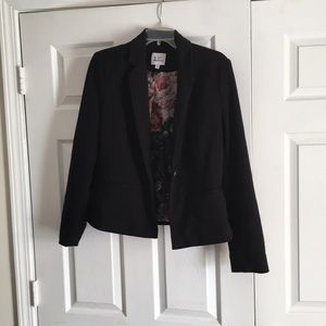 Black dress blazer size L